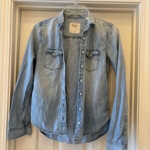 Abercrombie & Fitch Light Blue Casual Shirt